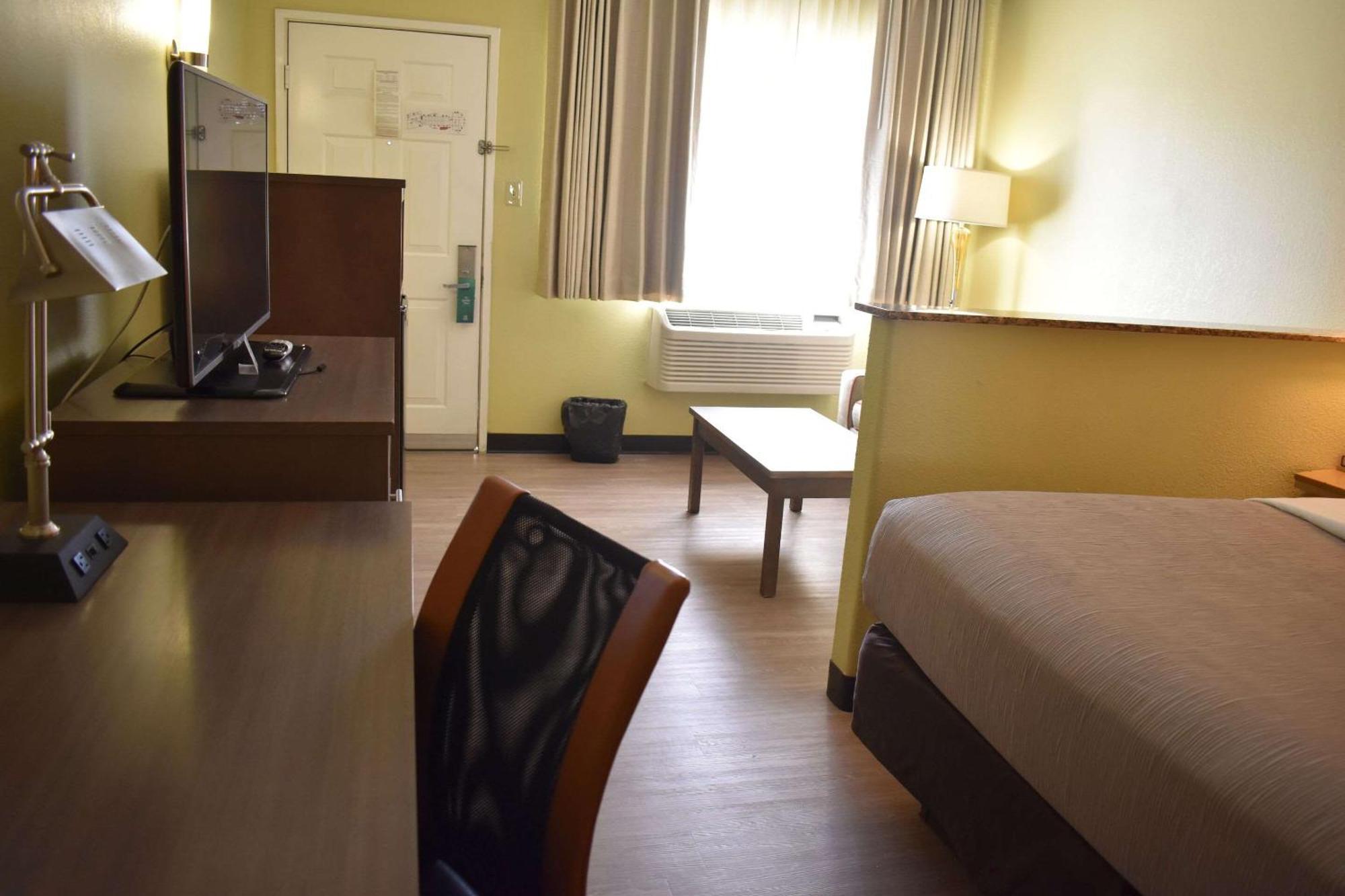 Quality Inn & Suites Gallup I-40 Exit 20 Esterno foto