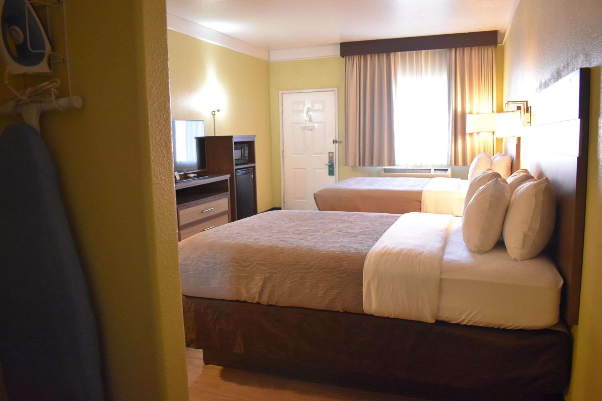 Quality Inn & Suites Gallup I-40 Exit 20 Esterno foto