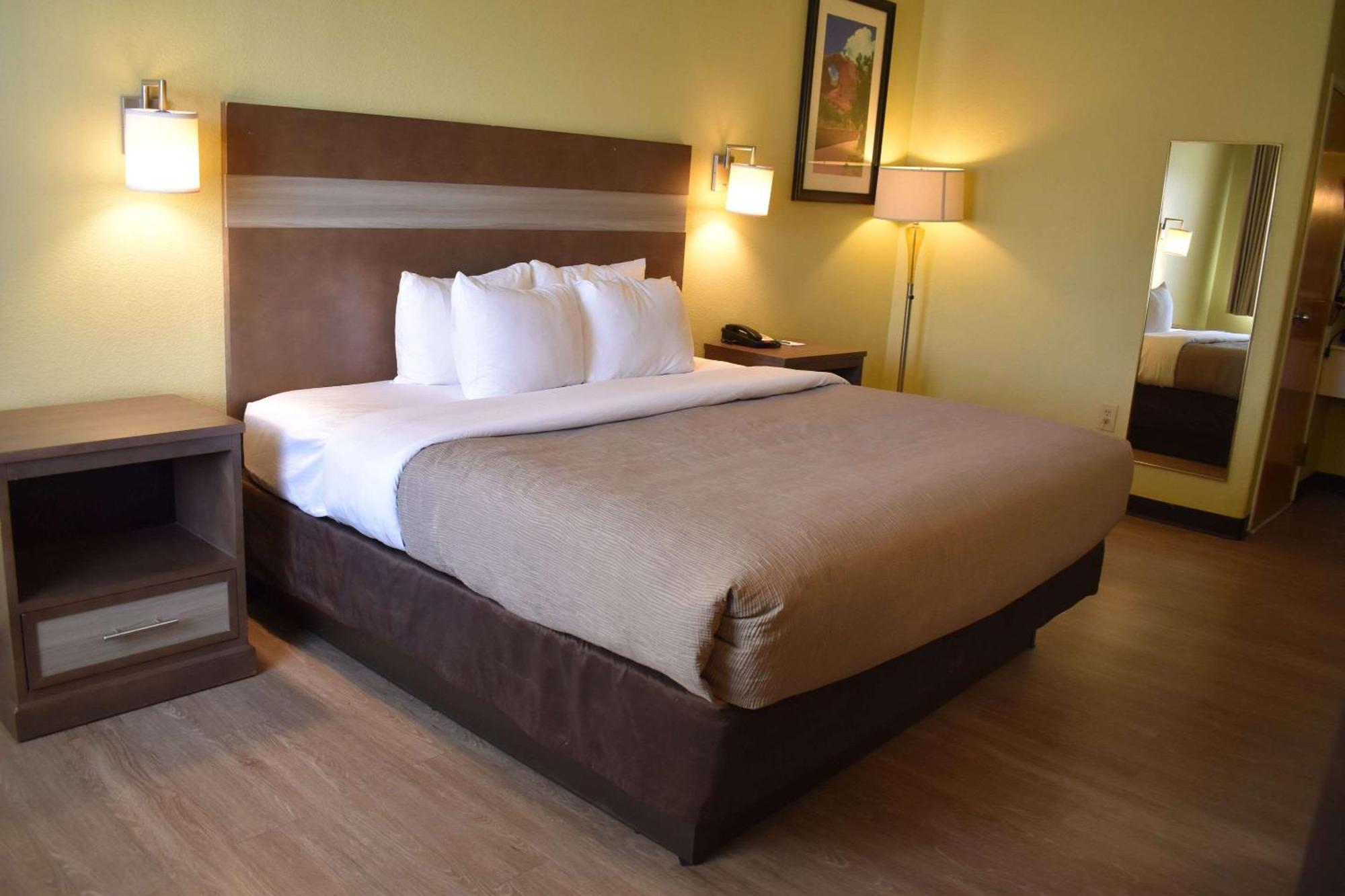 Quality Inn & Suites Gallup I-40 Exit 20 Esterno foto