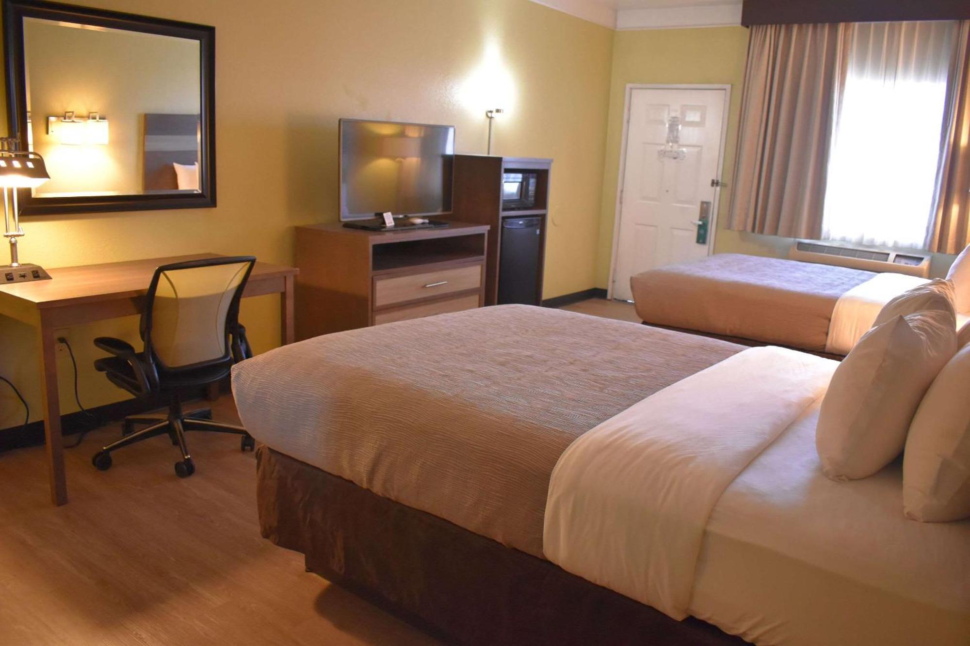 Quality Inn & Suites Gallup I-40 Exit 20 Esterno foto