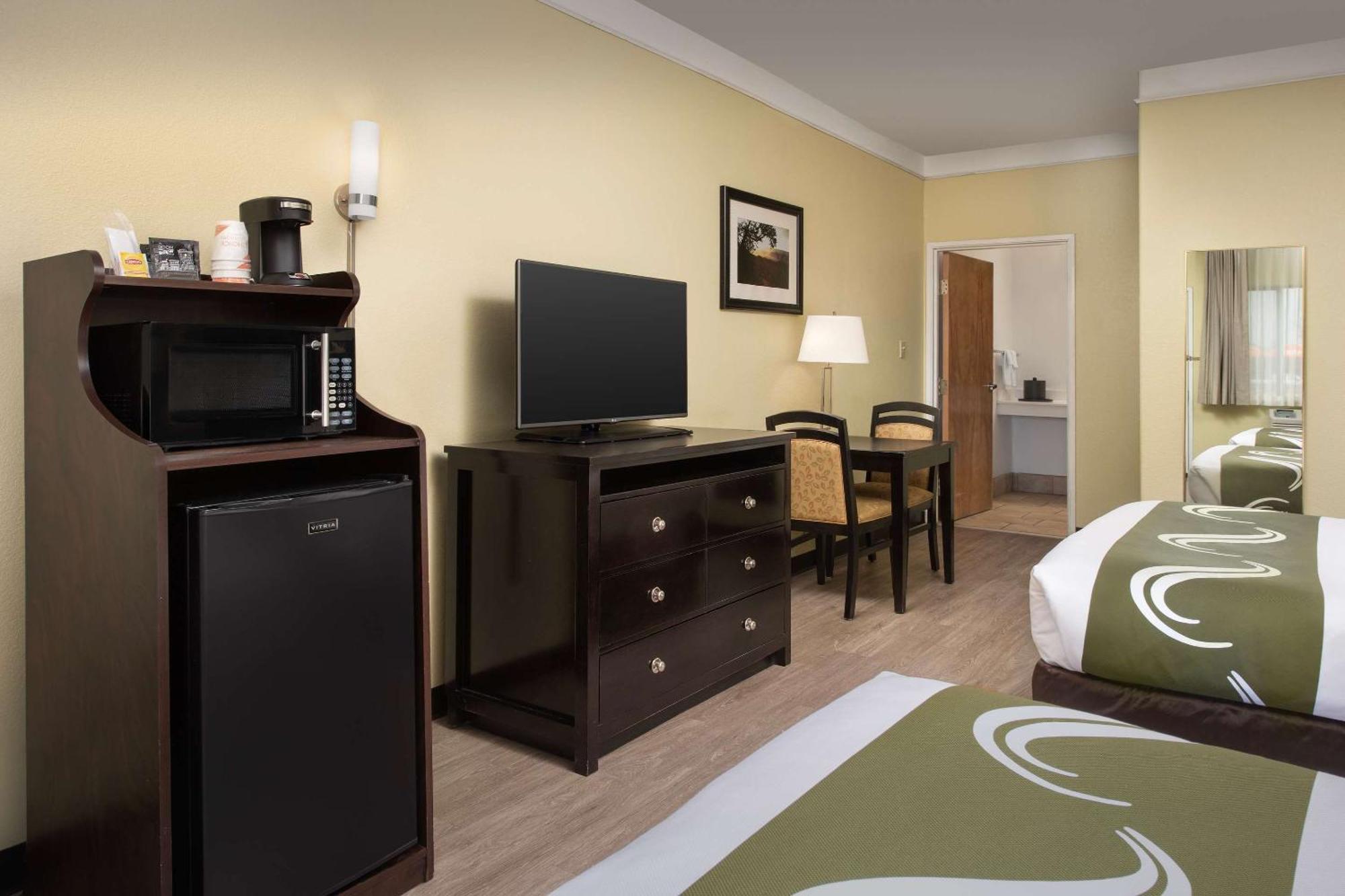 Quality Inn & Suites Gallup I-40 Exit 20 Esterno foto