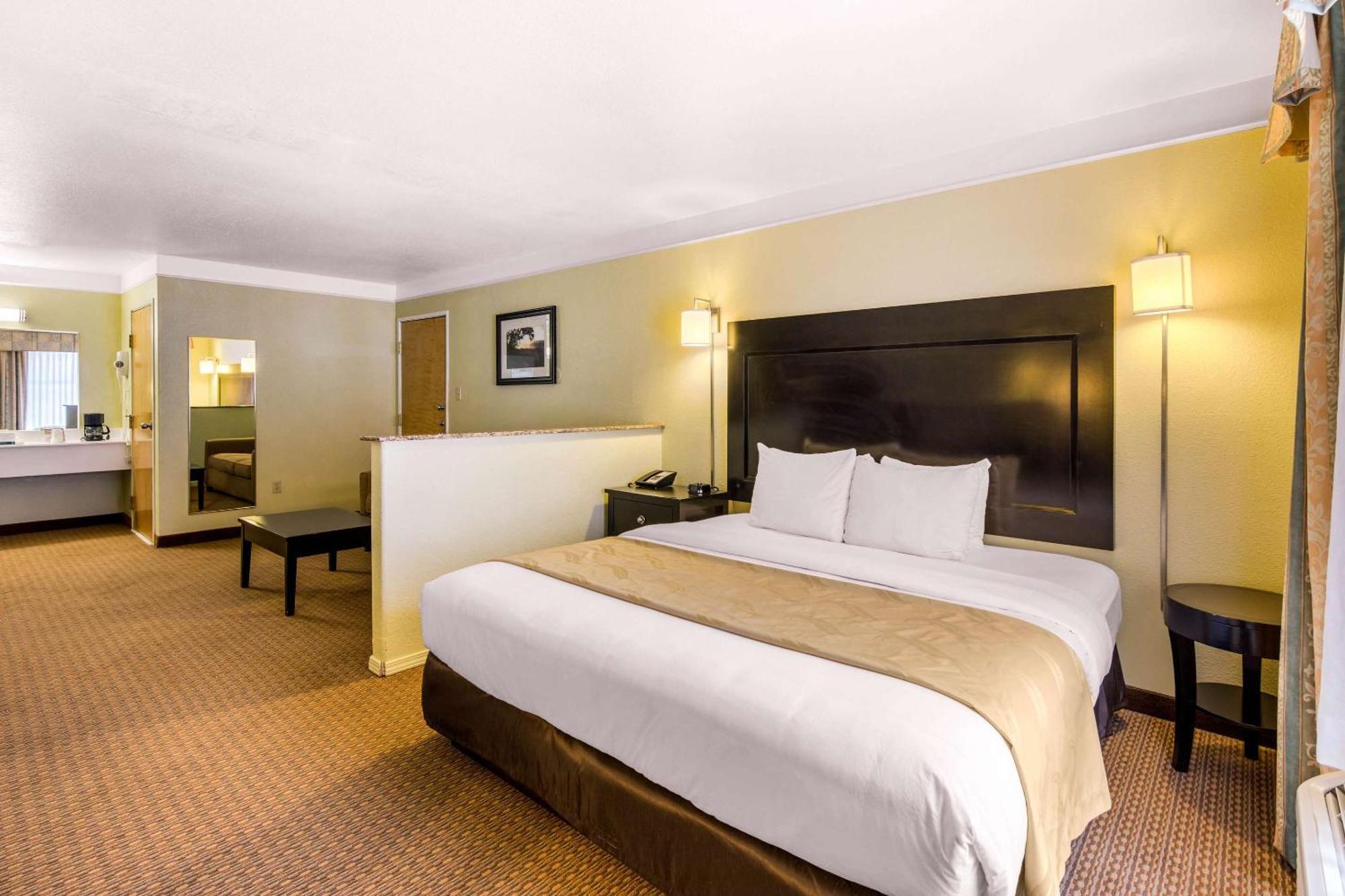 Quality Inn & Suites Gallup I-40 Exit 20 Esterno foto
